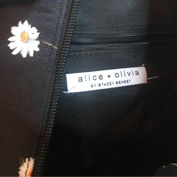 Alice and Olivia by Stacy Bendet daisy tote weekender NWOT - Picture 3 of 4